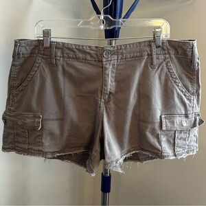 Faded Glory Women's Cargo Shorts in Gray